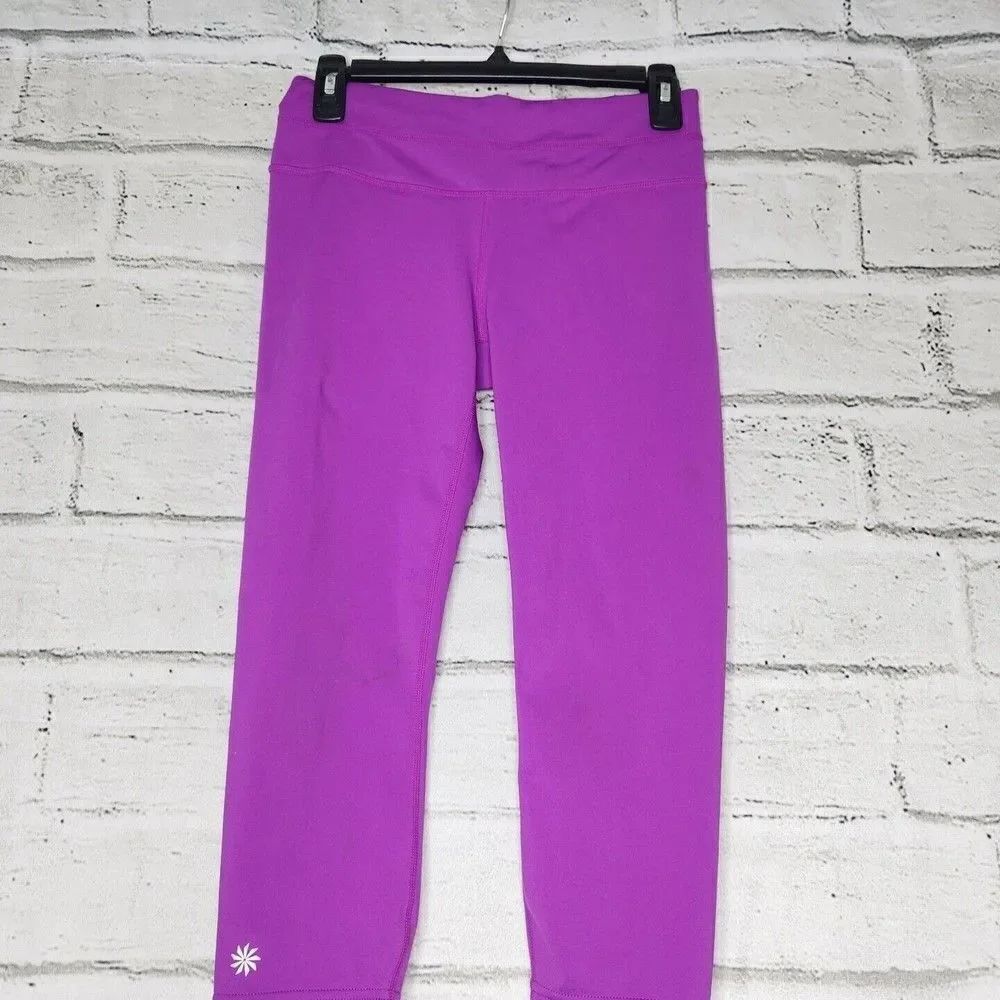 Athleta Sonar Capri Leggings Purple Womens Small 341479 Athleisure Yoga Casual